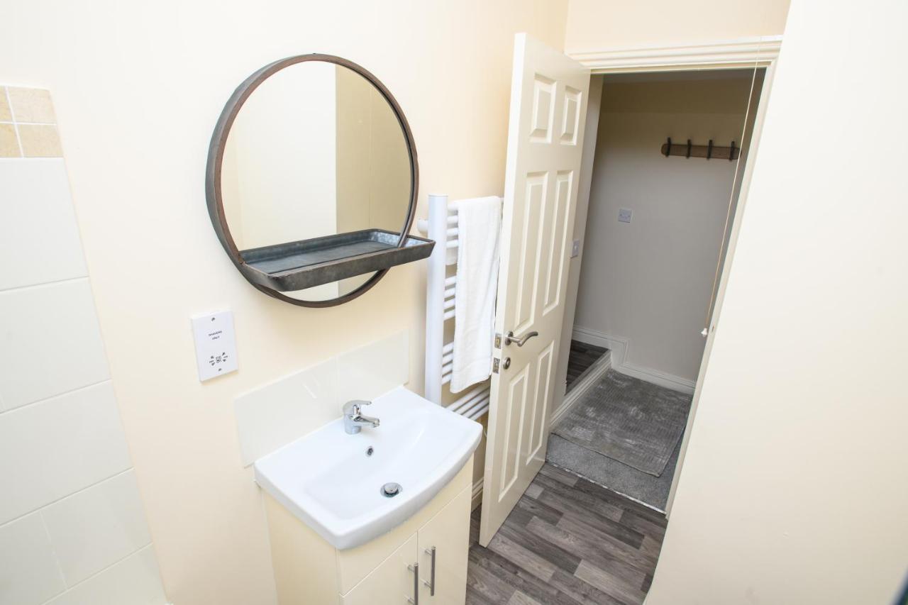 Pass The Keys Cosy Flat In The Town Centre Apartment Слийфорд Екстериор снимка